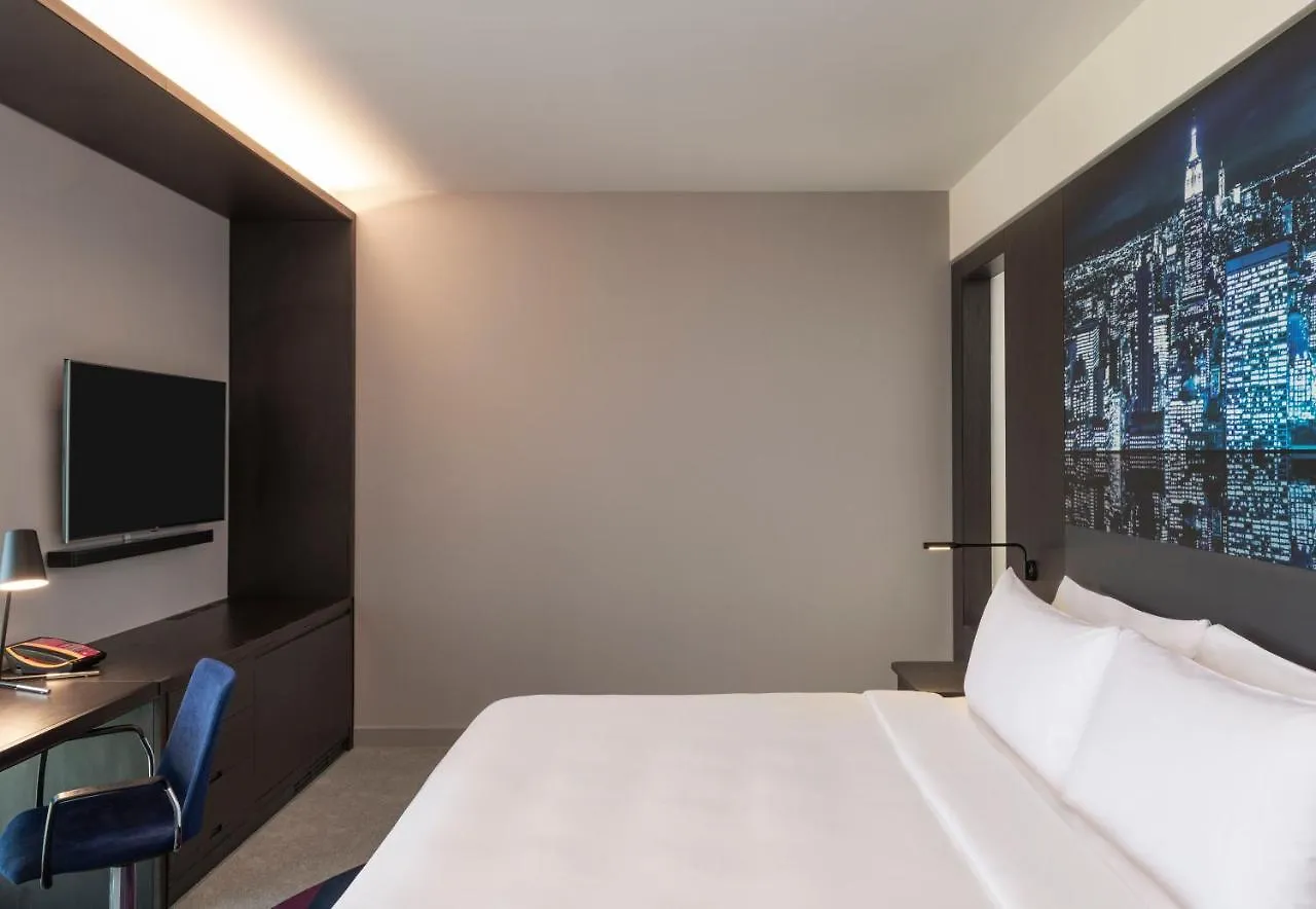 Hotel Aloft Dubai Creek 4*,